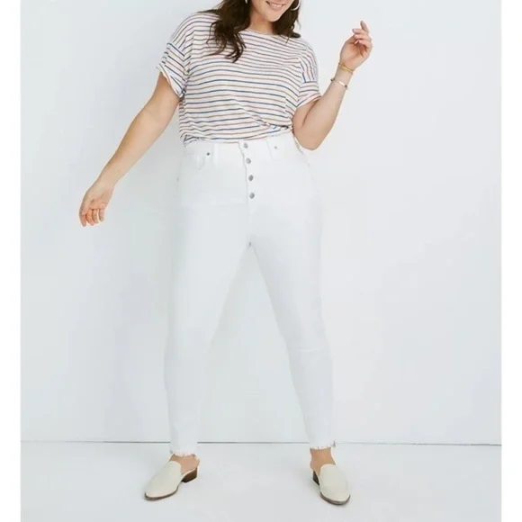 NWT Madewell 9” Skinny Button Front White Jeans - Size 32